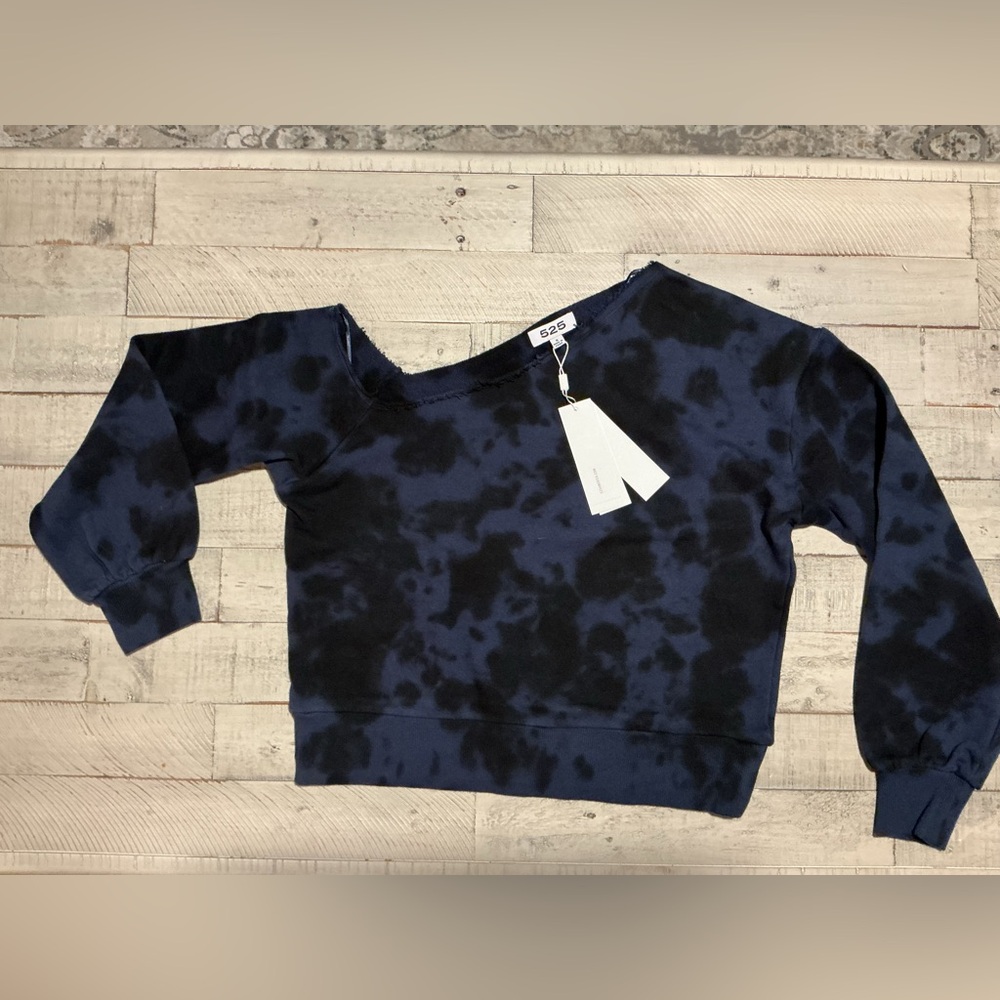 525 America Sweatshirt Womens Off the Shoulder Size Small & Medium